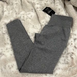 NVGTN Scrunch Leggings